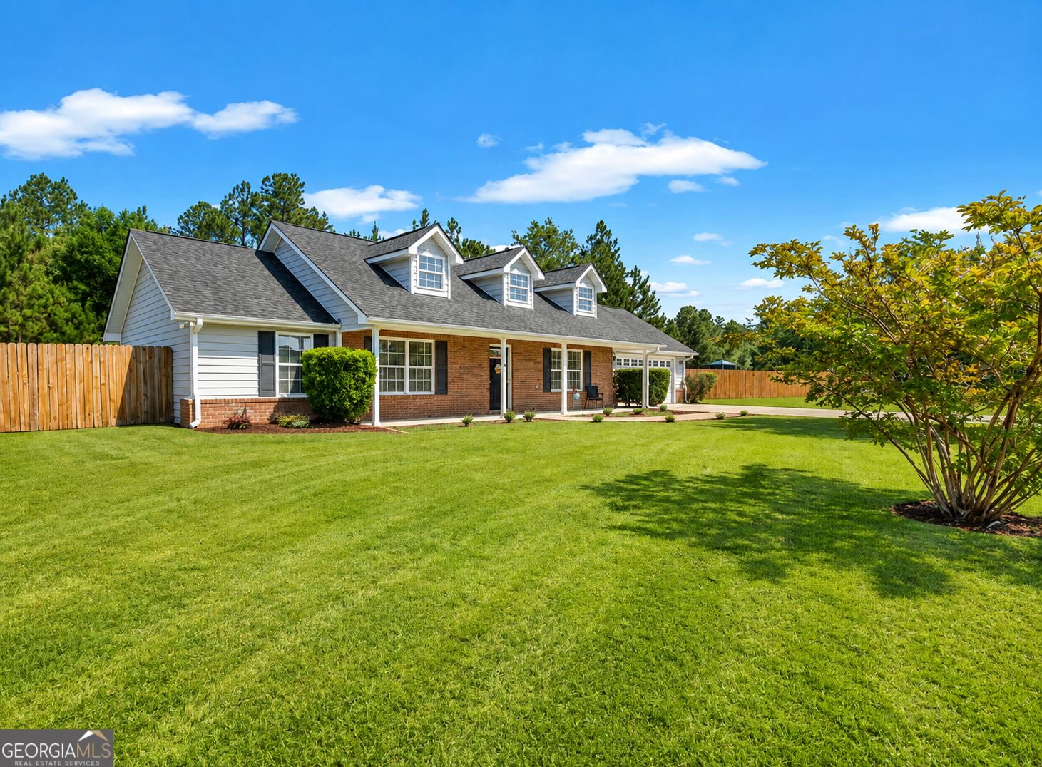 179 Parish Loop Ne Property Photo 1