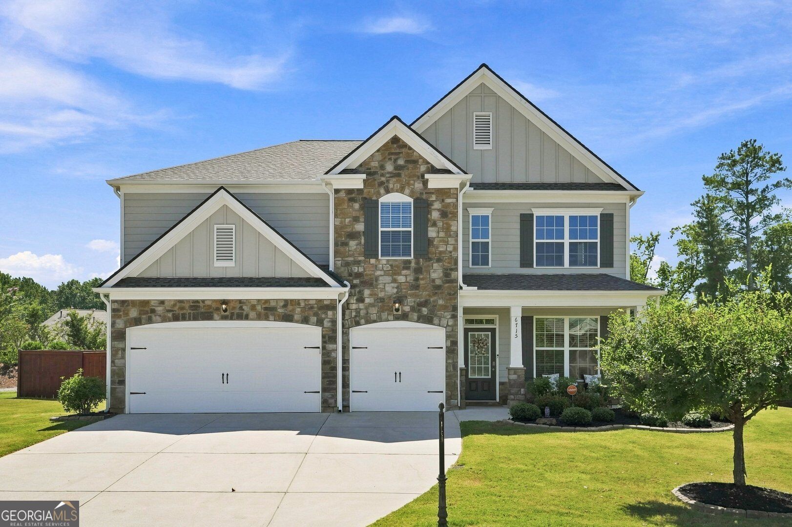 6715 Rambling Vale Property Photo 1
