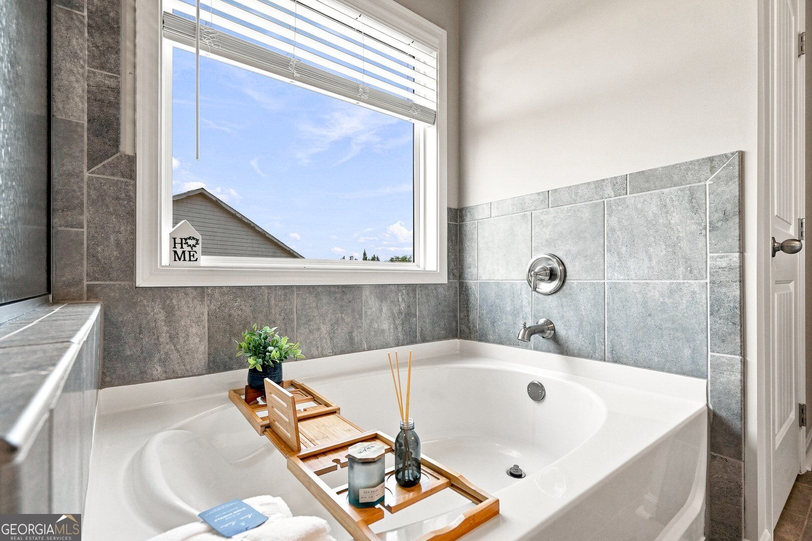 6715 Rambling Vale Property Photo 29