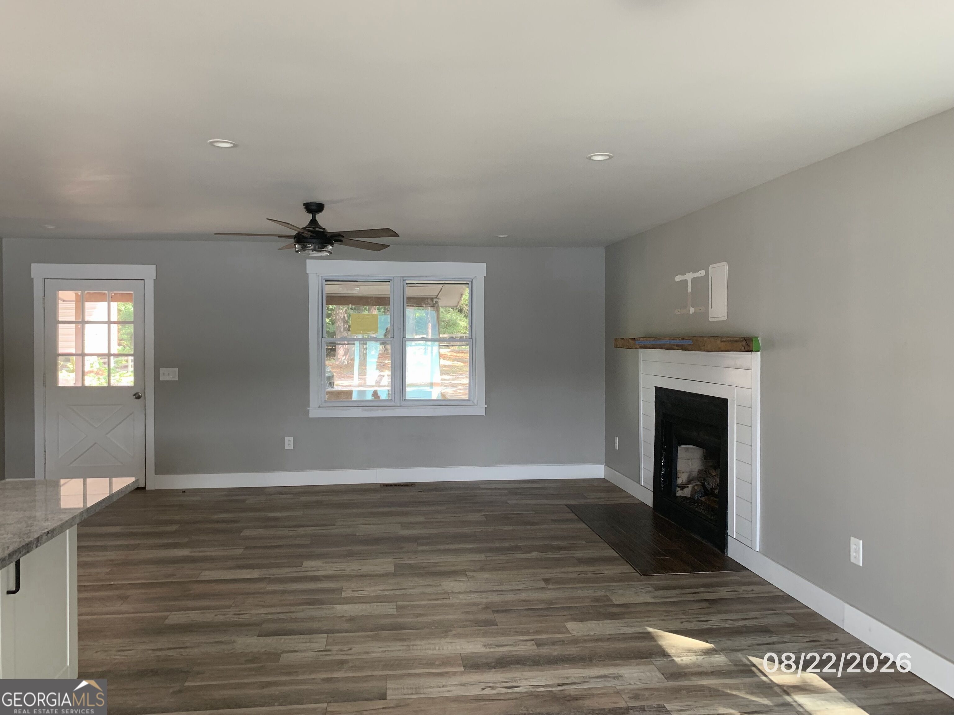 231 Cardinal Point Property Photo 4