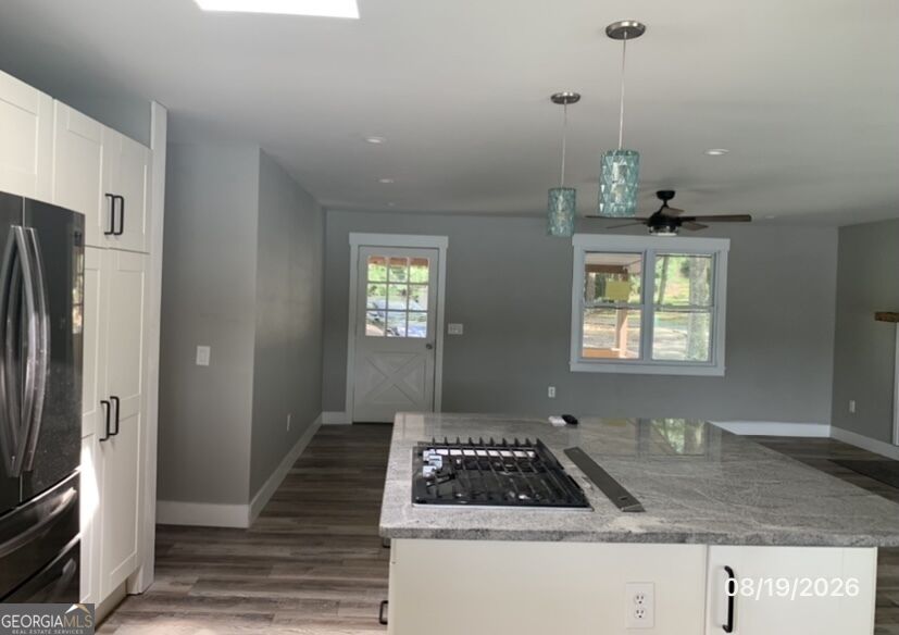 231 Cardinal Point Property Photo 8