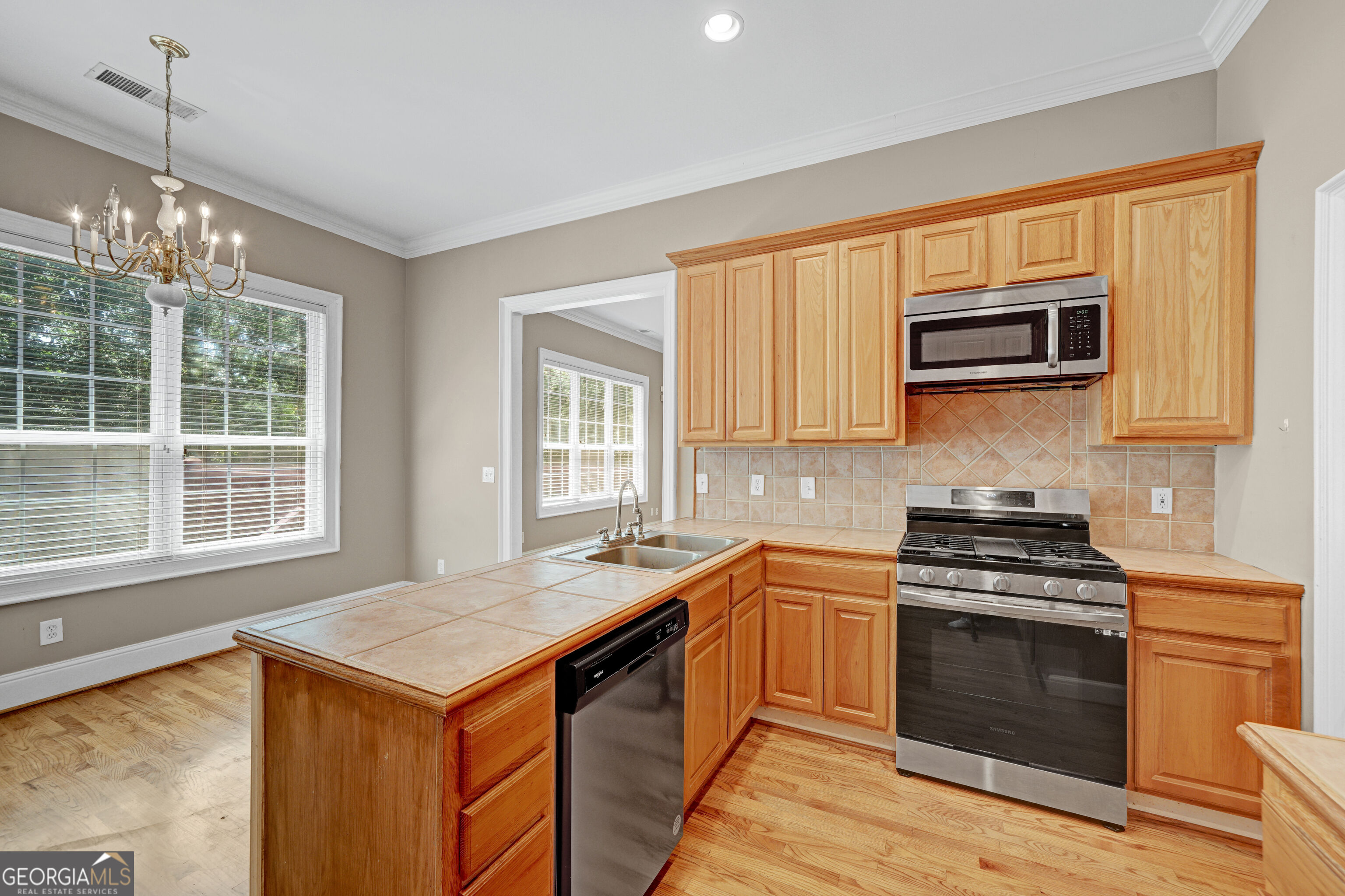 1566 Greyson Ridge Property Photo 15