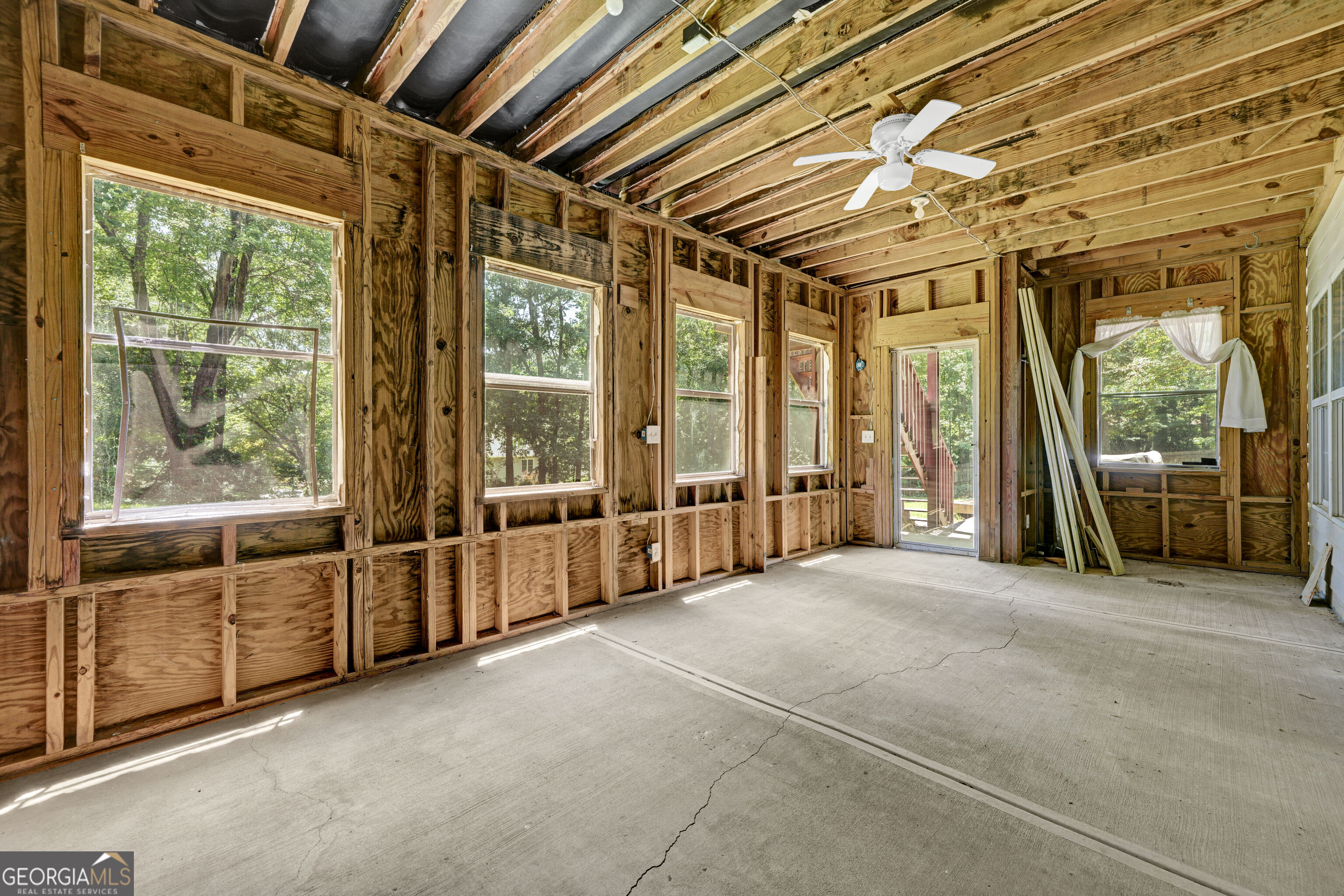 1566 Greyson Ridge Property Photo 49