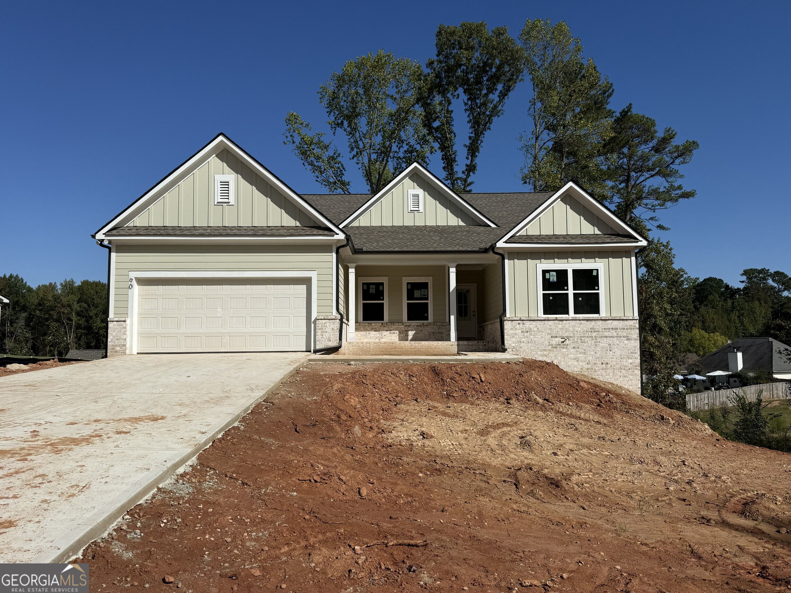 90 FAIRWINDS Drive Property Photo 1