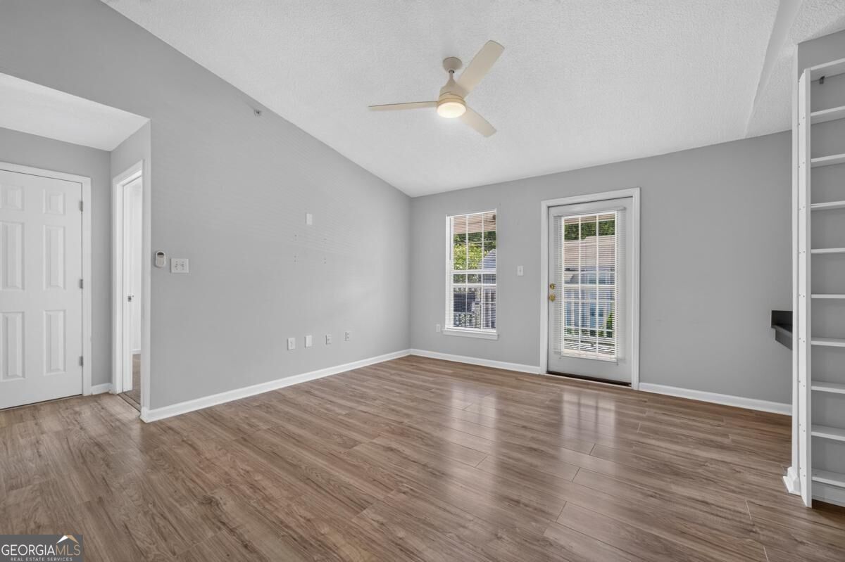 6308 Primrose Path Property Photo 9