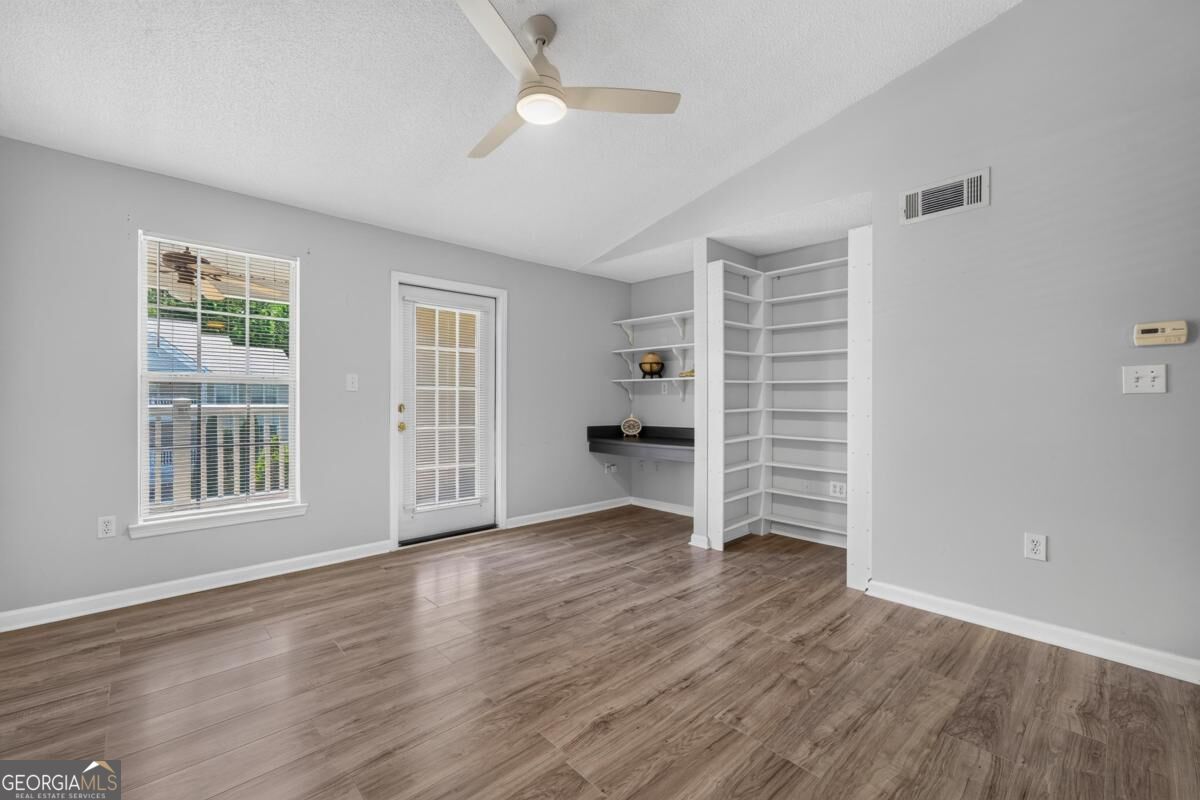 6308 Primrose Path Property Photo 10