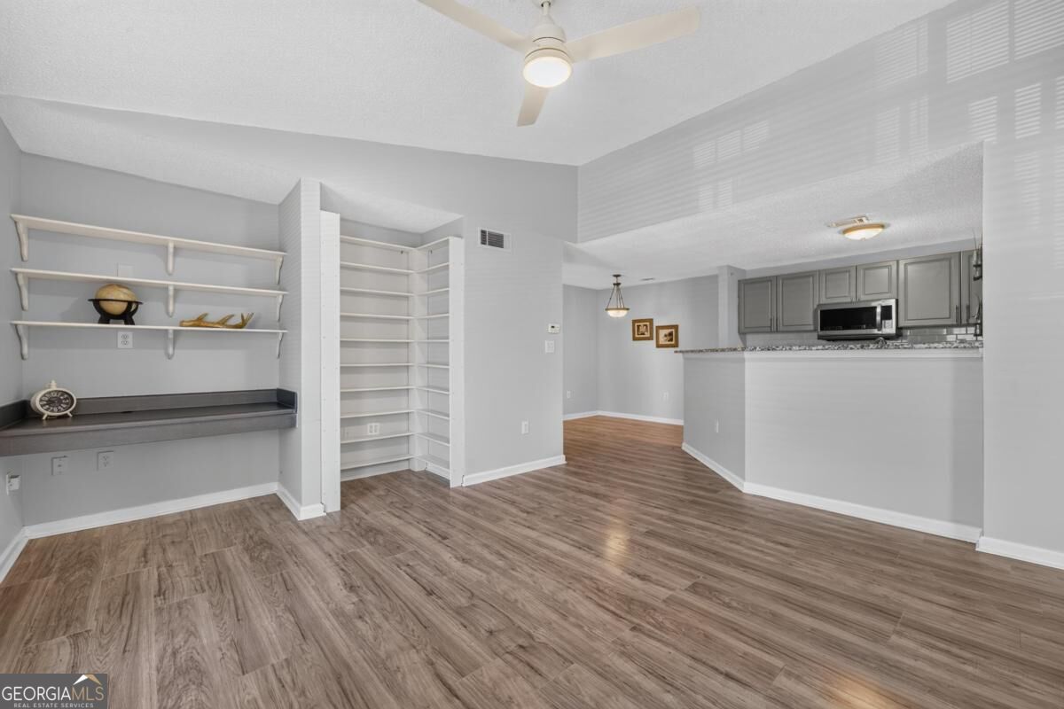 6308 Primrose Path Property Photo 11
