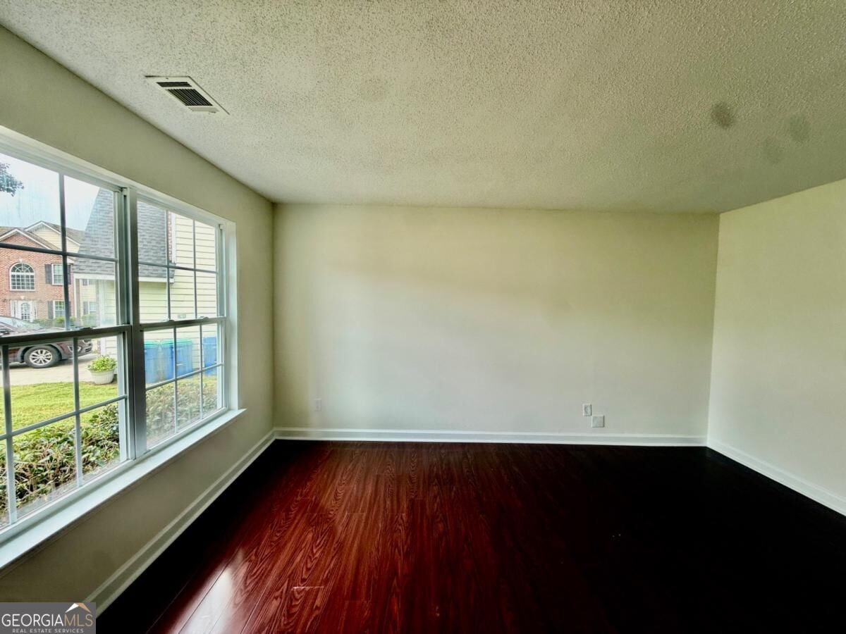 510 Shire Lane Property Photo 3
