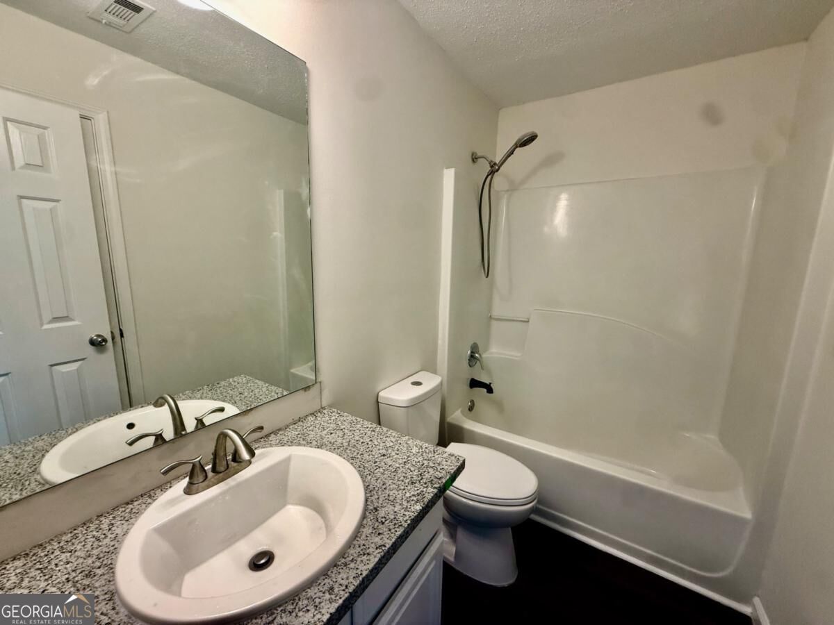 510 Shire Lane Property Photo 14