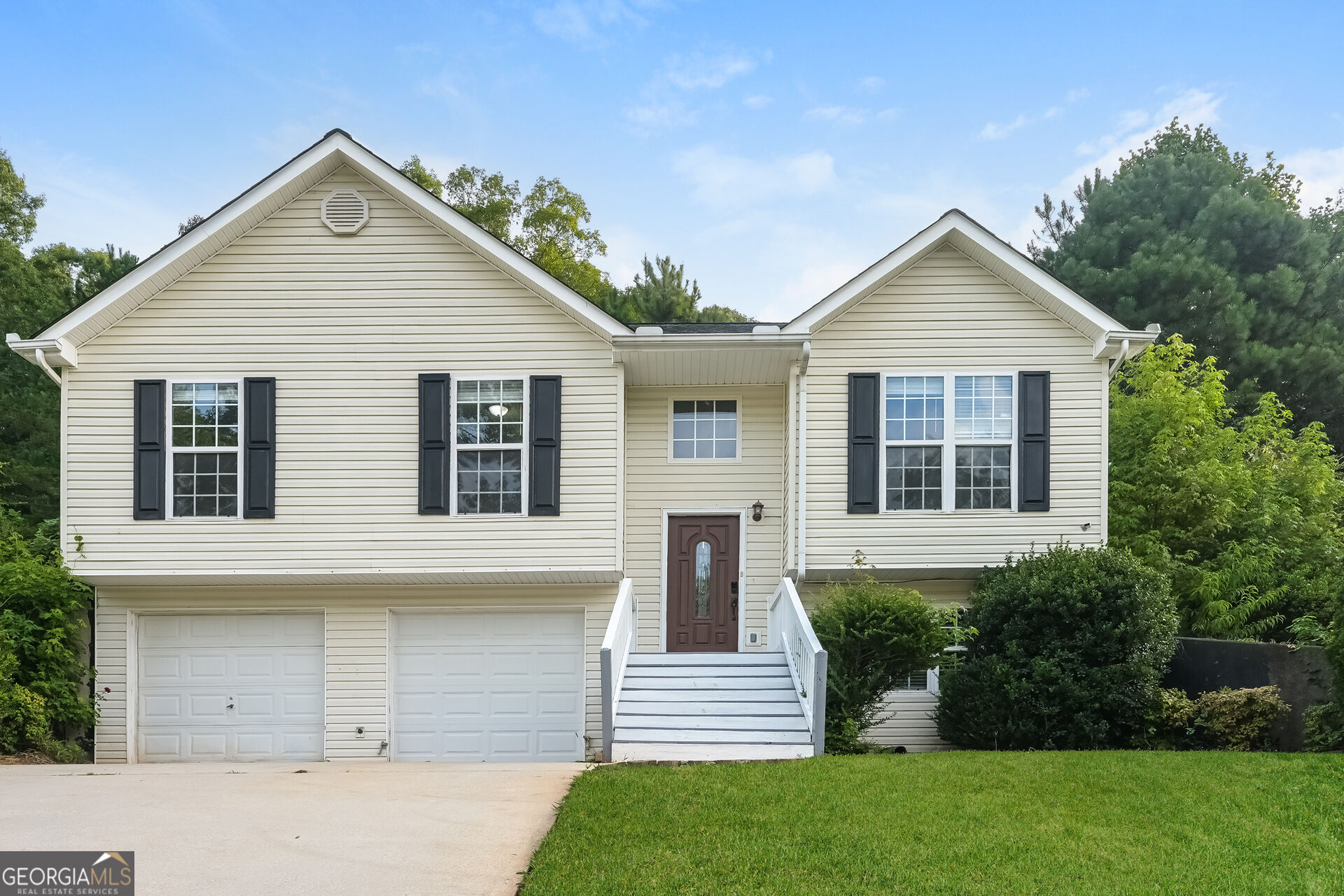 4139 Valley Glen Property Photo 1