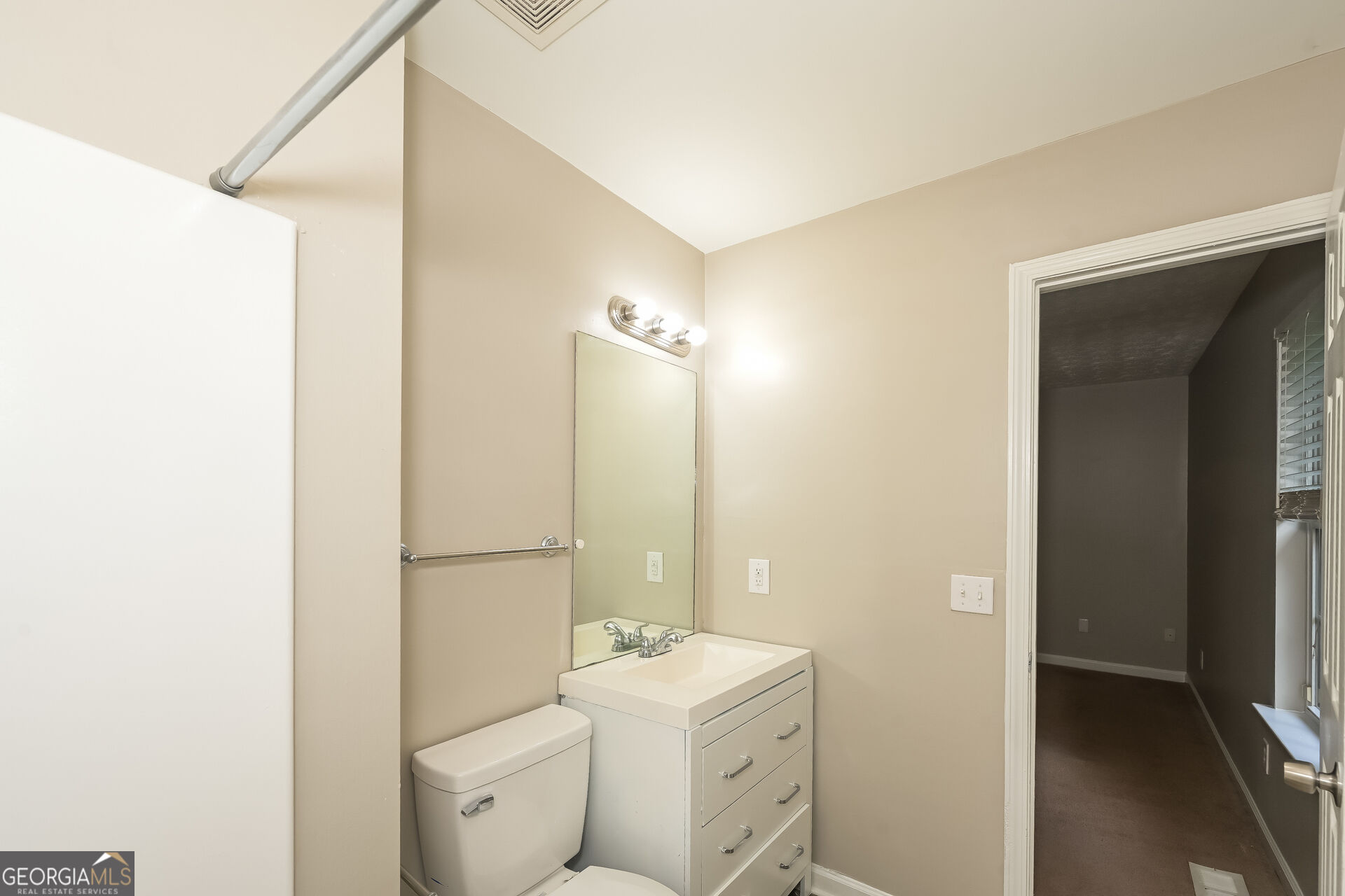 4139 Valley Glen Property Photo 12