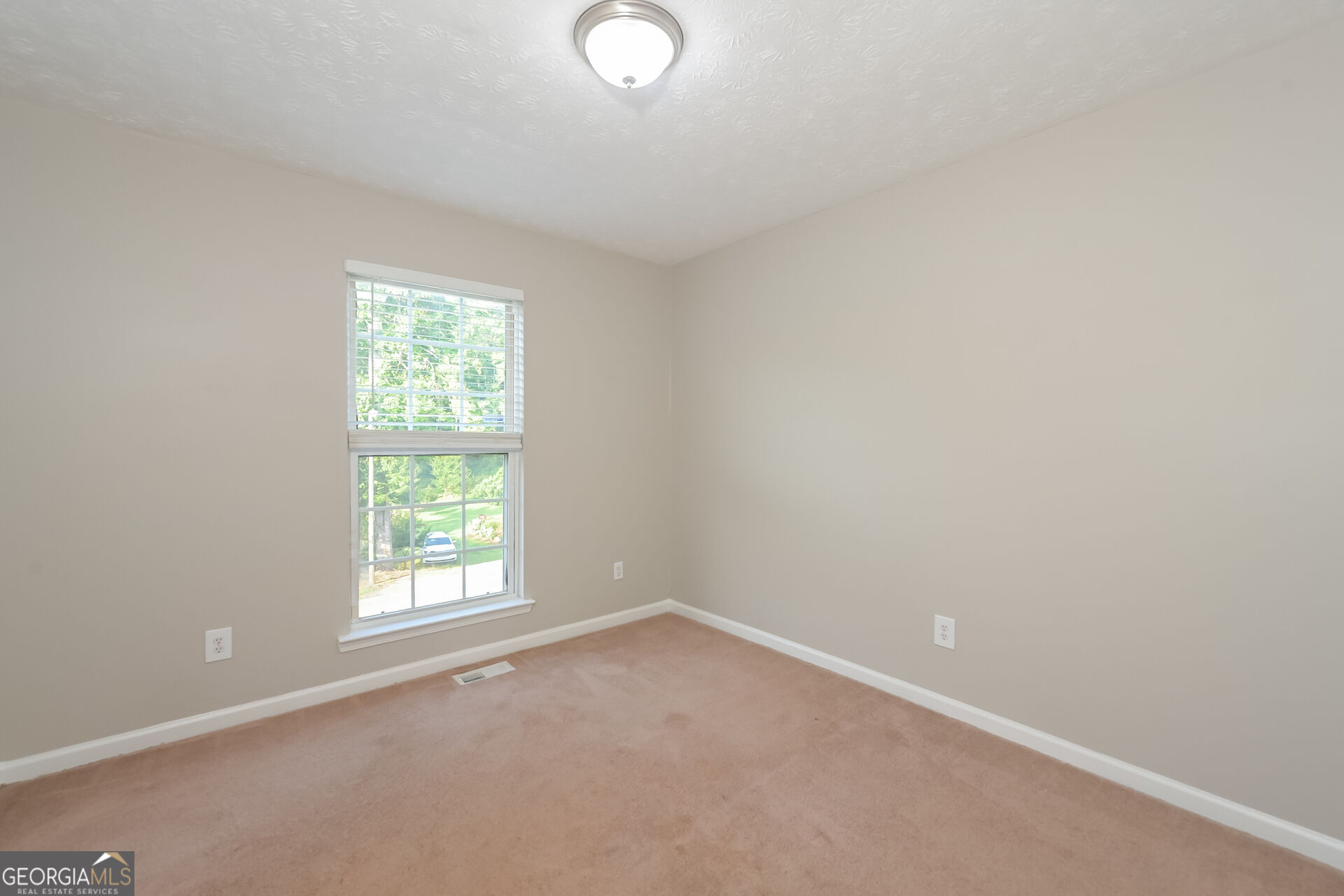 4139 Valley Glen Property Photo 14