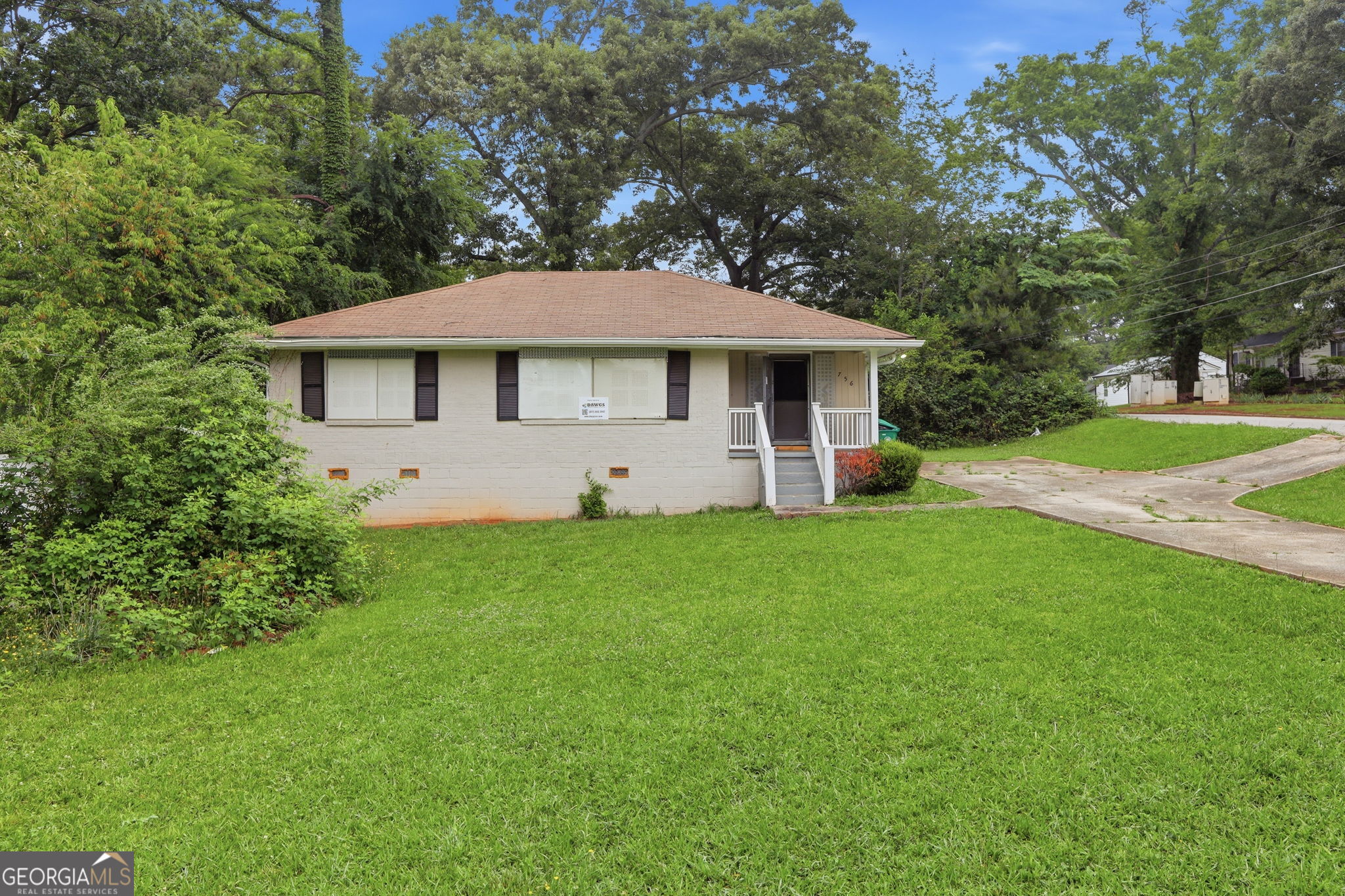 4756 Glenwood Road Property Photo 1