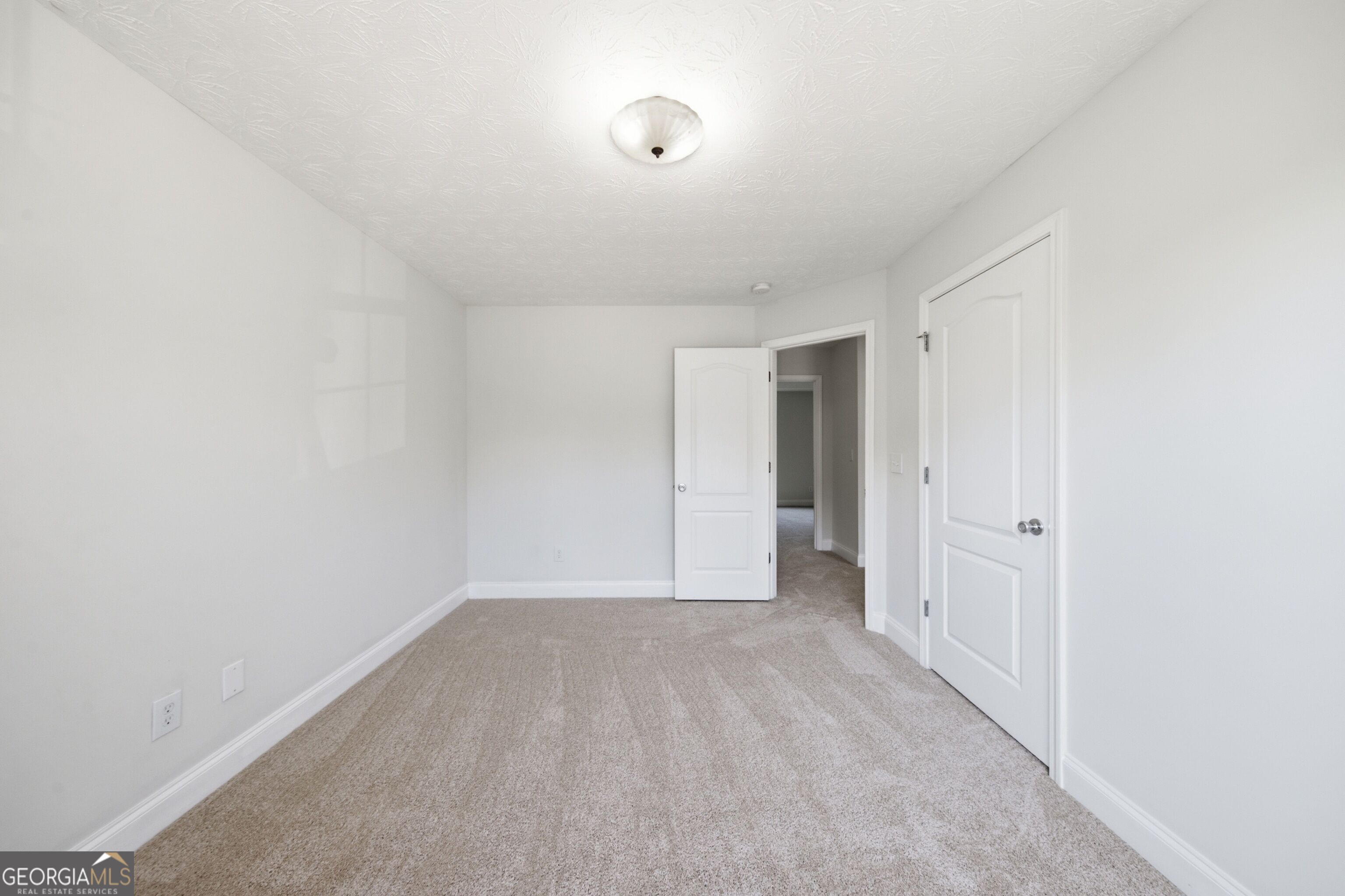 59 Adams Lane Property Photo 16