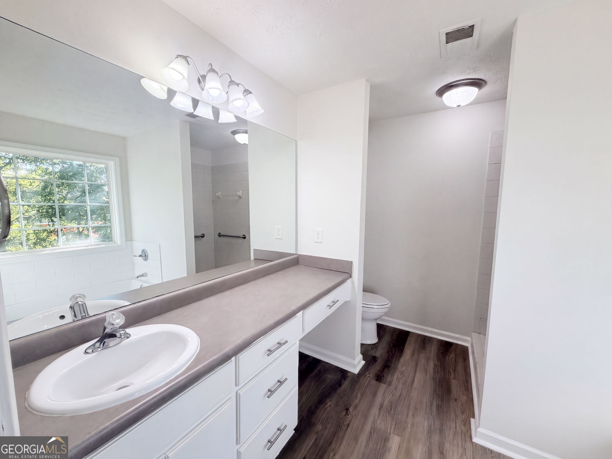 2050 Windfield Drive Property Photo 13