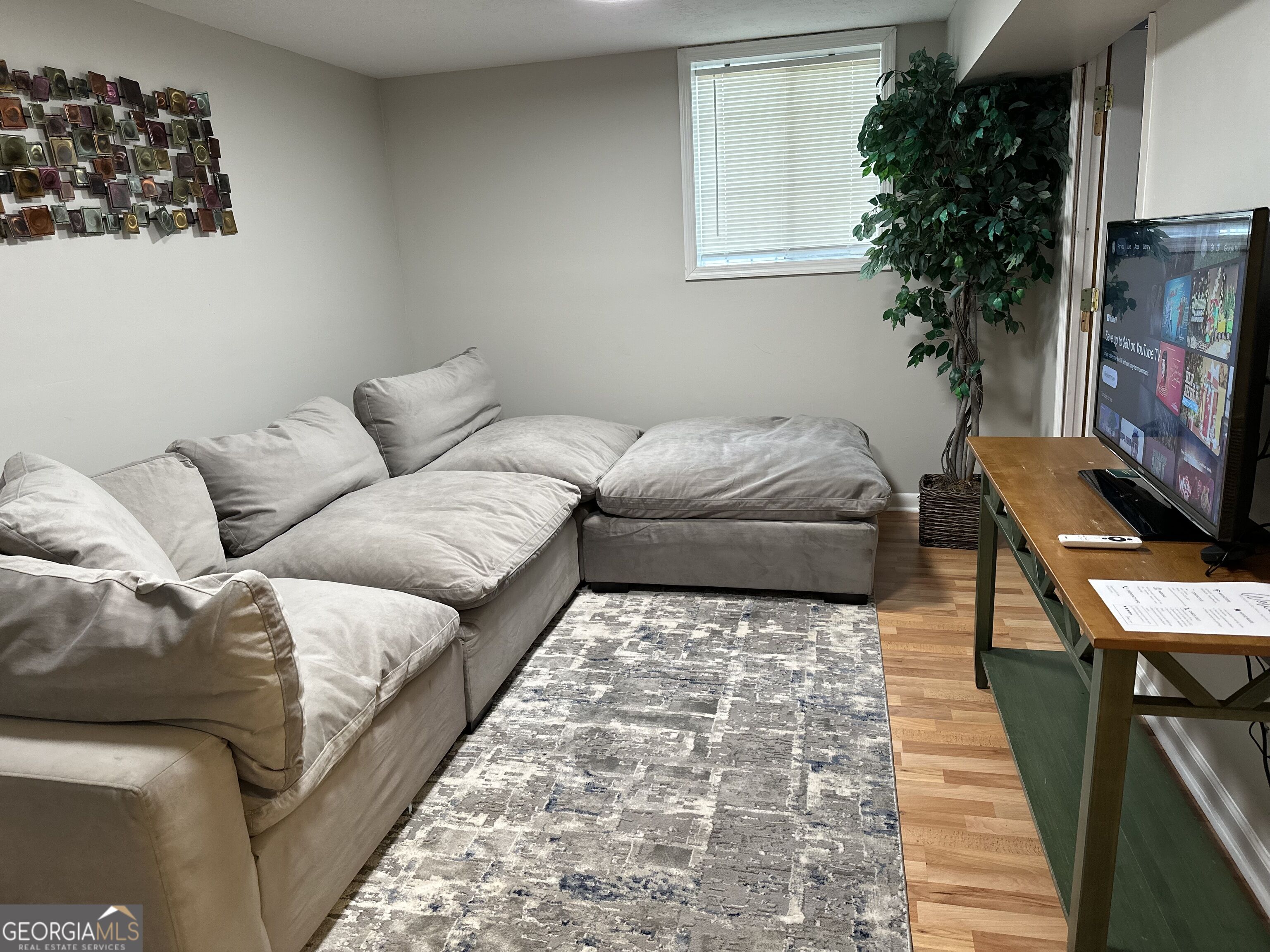 1613 Apple Valley Drive Property Photo 4