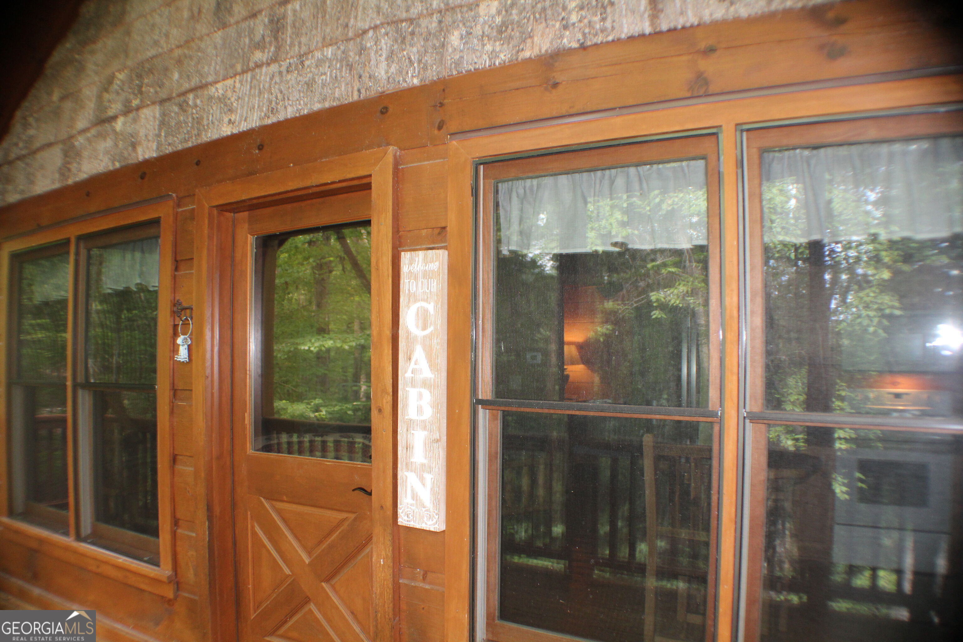 90 Pine Tree Drive Property Photo 17