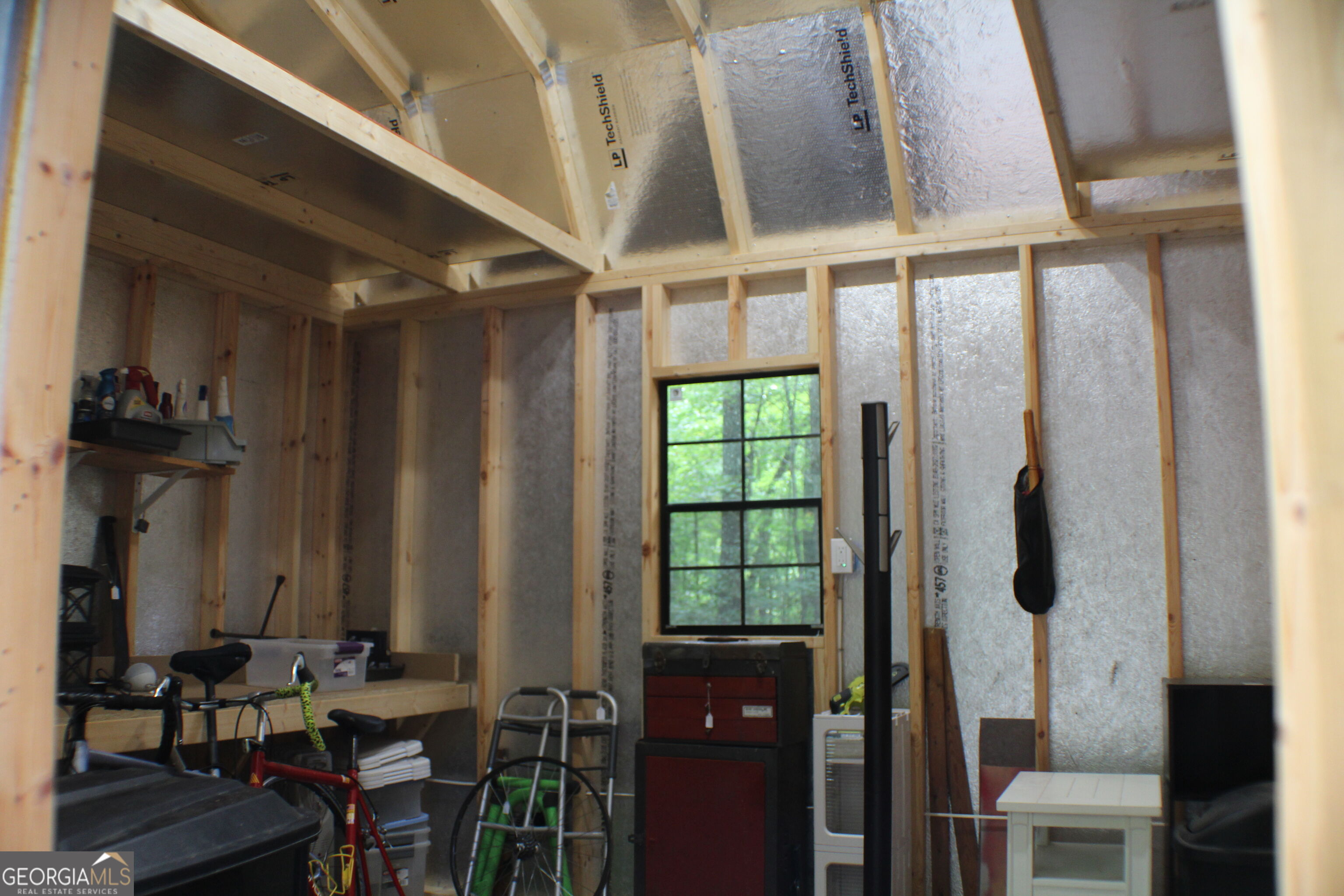 90 Pine Tree Drive Property Photo 27