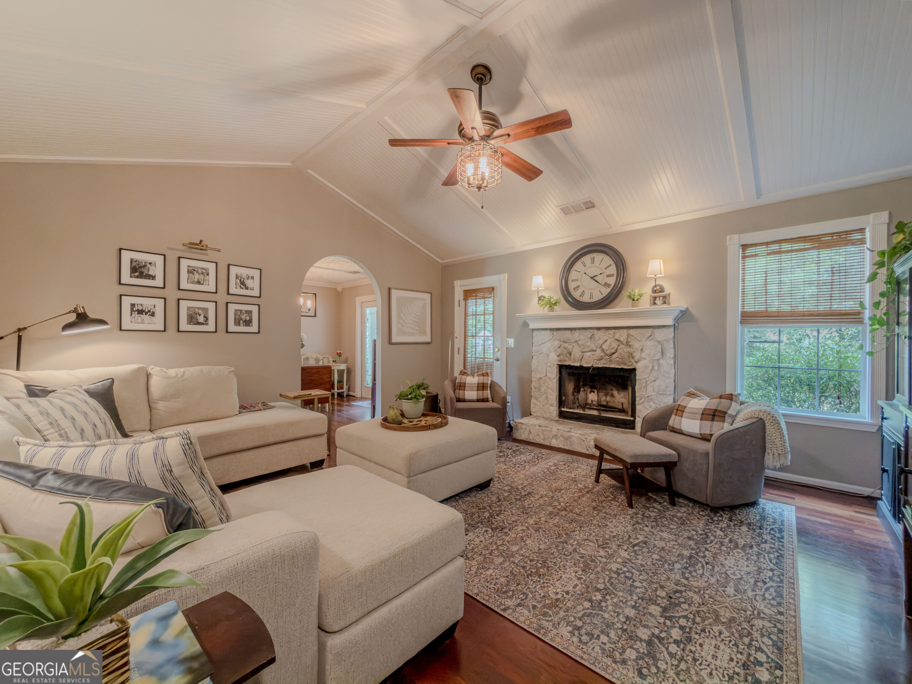 1505 Nunnally Way Property Photo 3