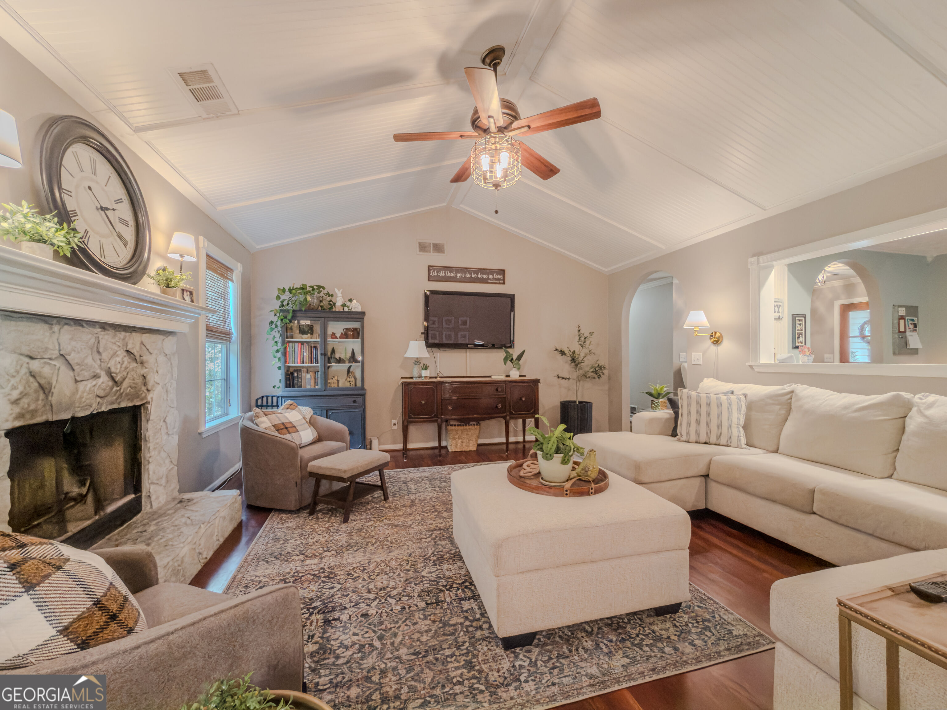 1505 Nunnally Way Property Photo 8