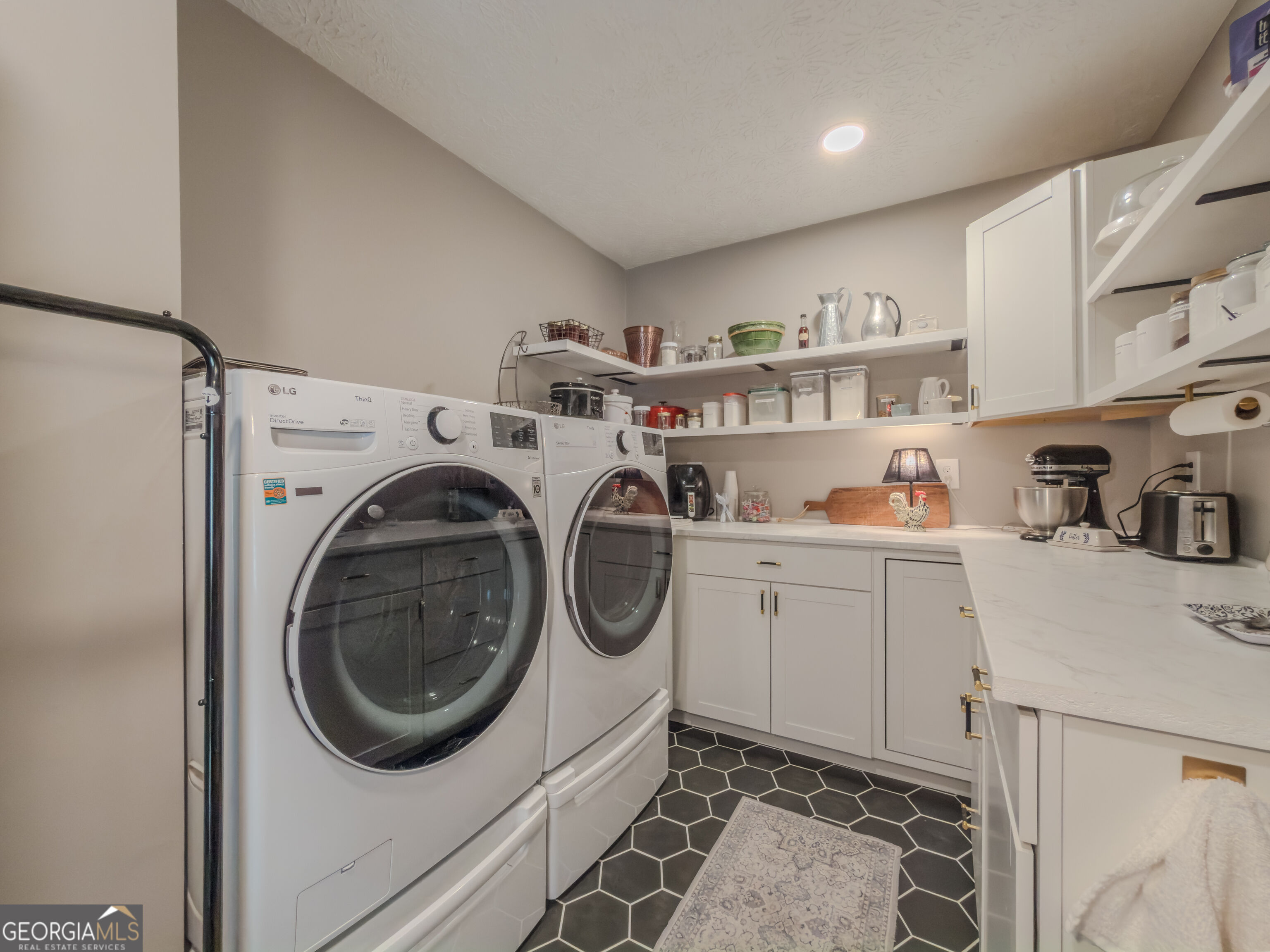 1505 Nunnally Way Property Photo 10