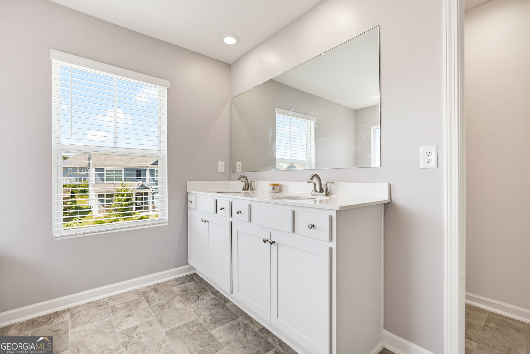 371 Highgrove Way Property Photo 35