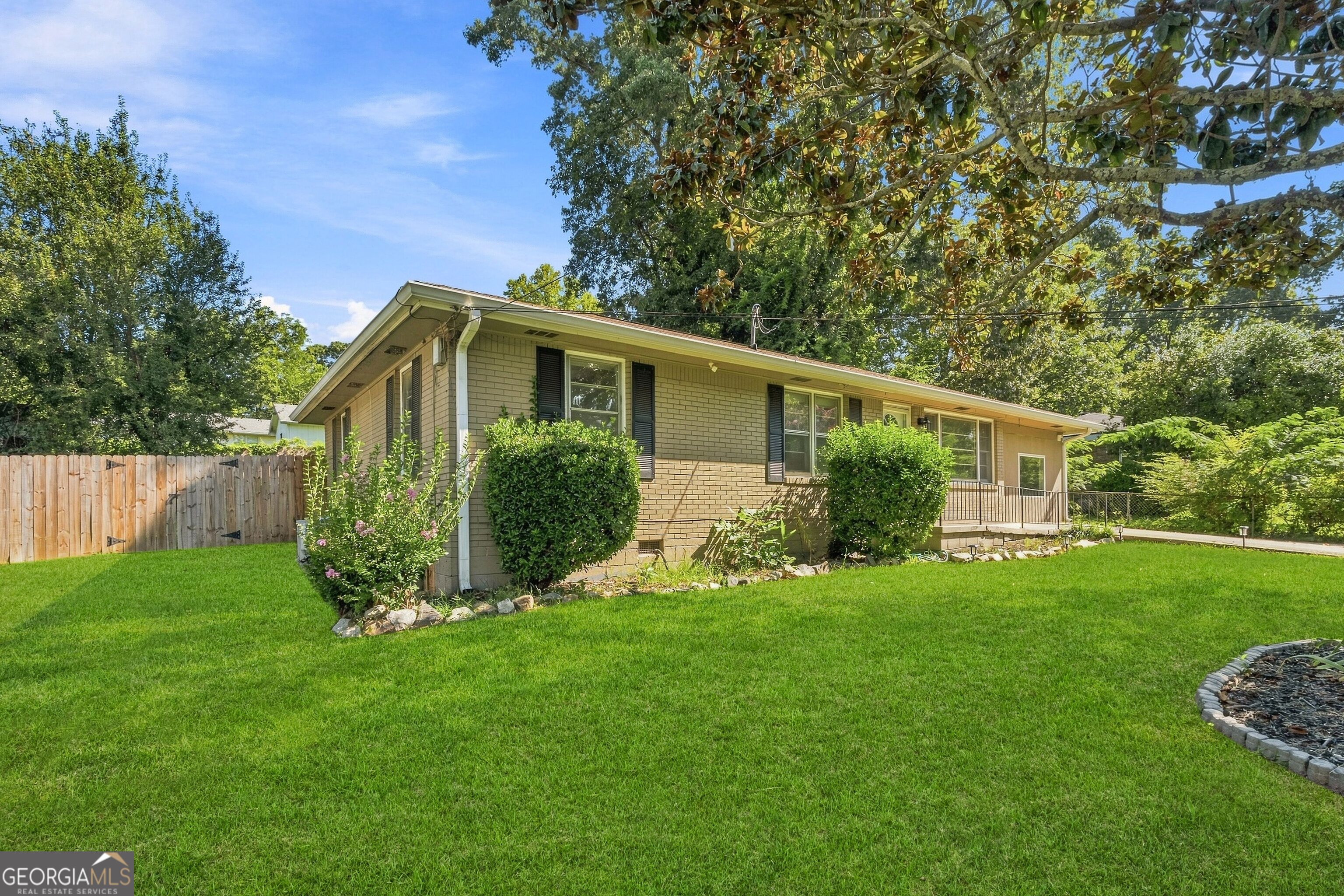 2600 Farn Drive Property Photo 4