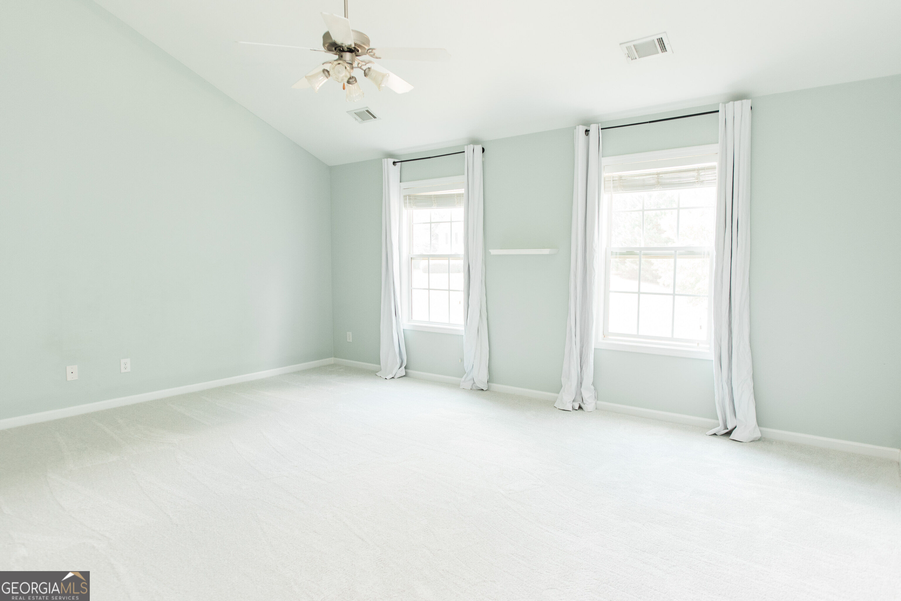 768 Weeping Willow Drive Property Photo 14