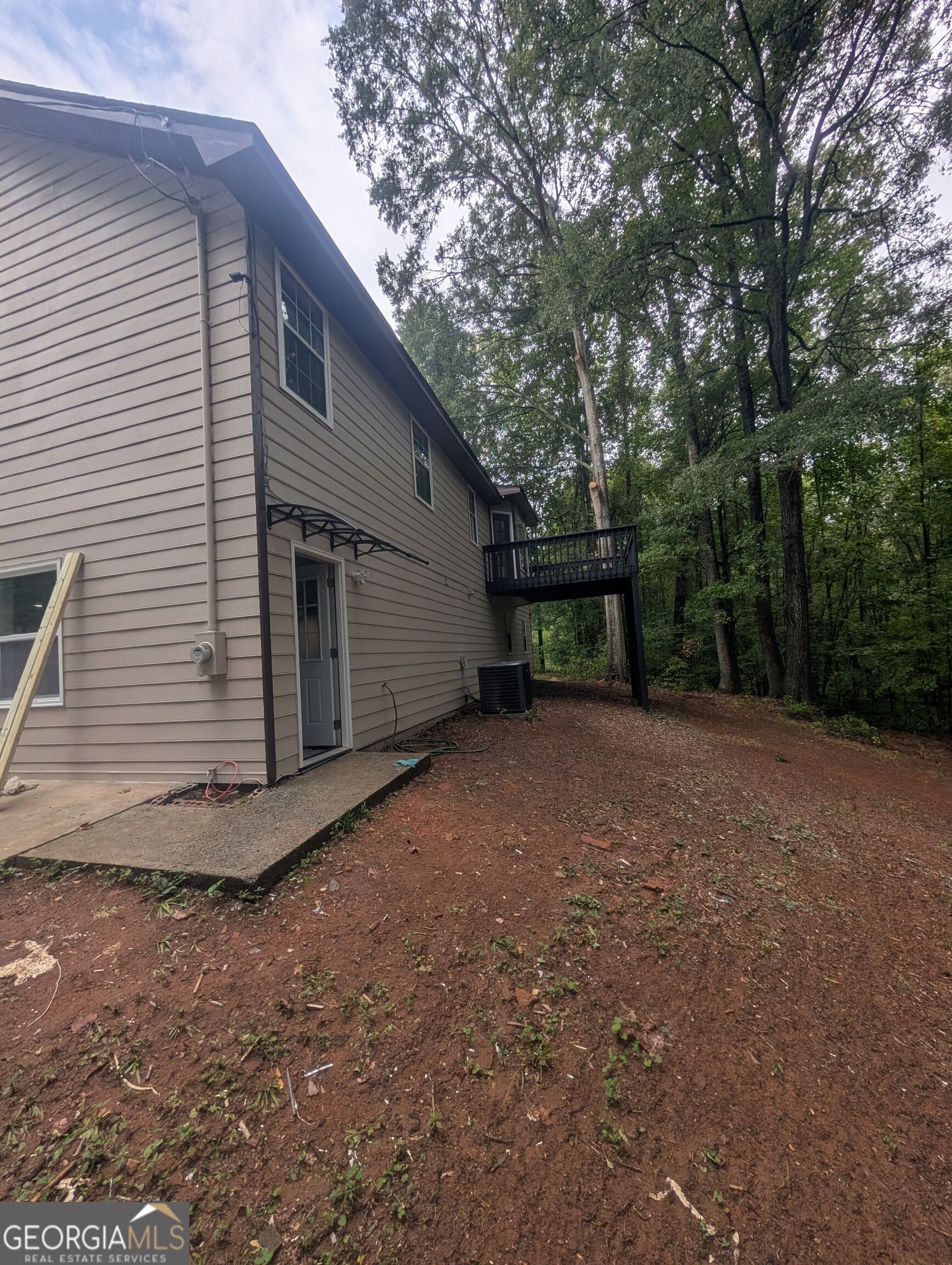 656 River Bend Drive Property Photo 2