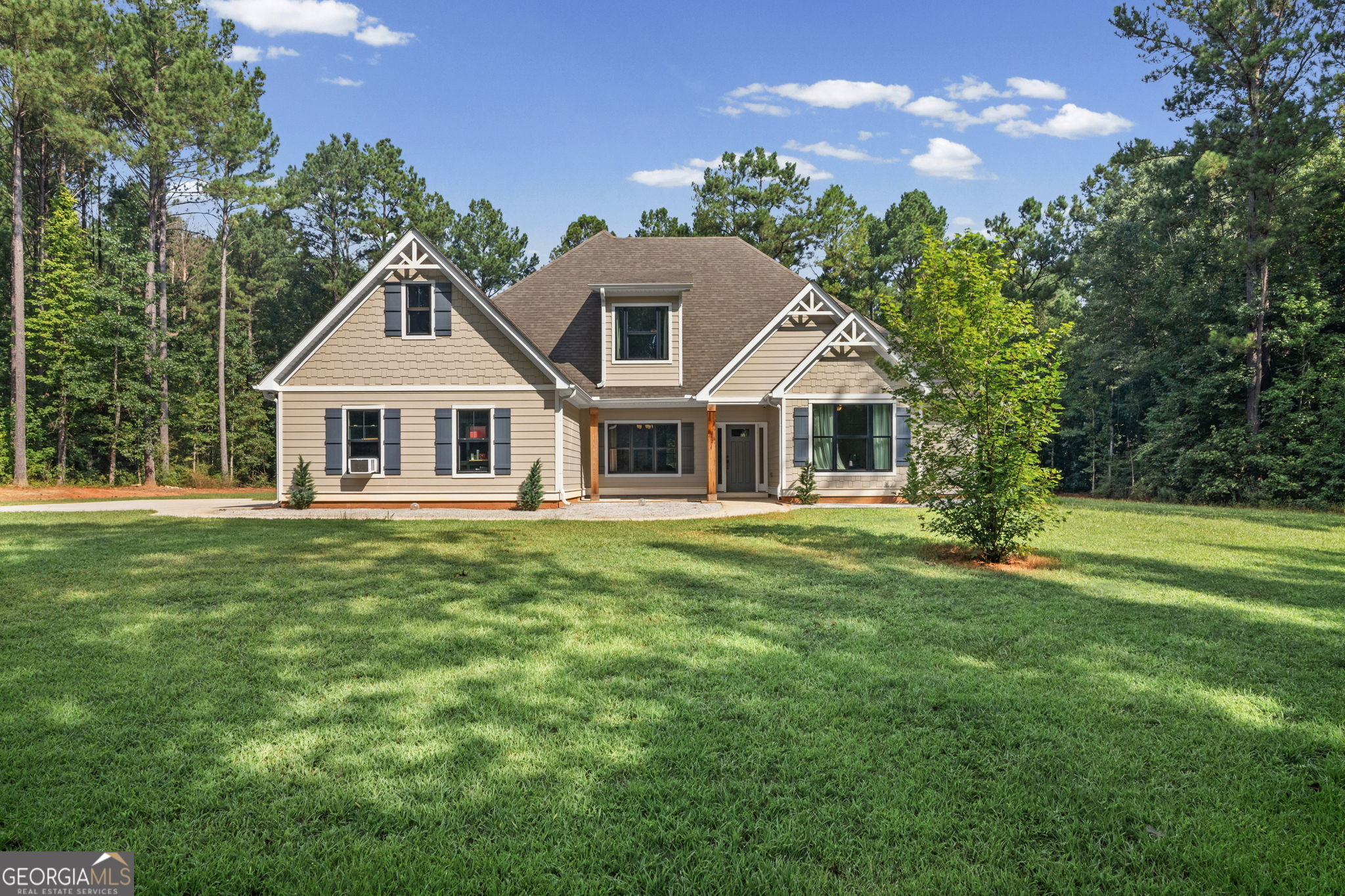 242 Roberts Pond Road Property Photo 1