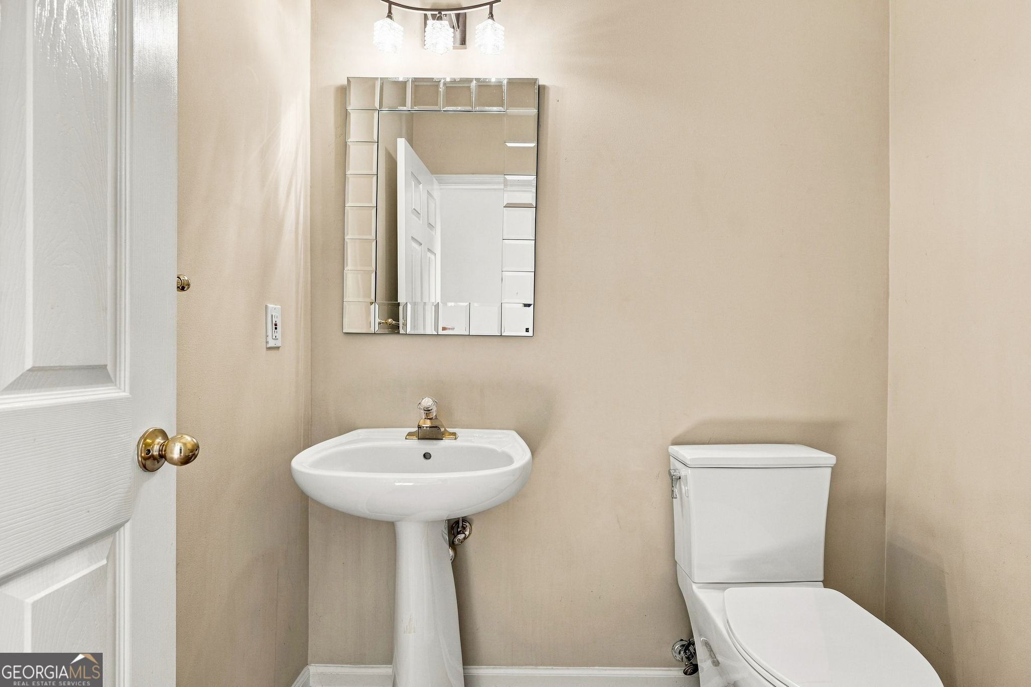 1749 Glen Echo Way Property Photo 13