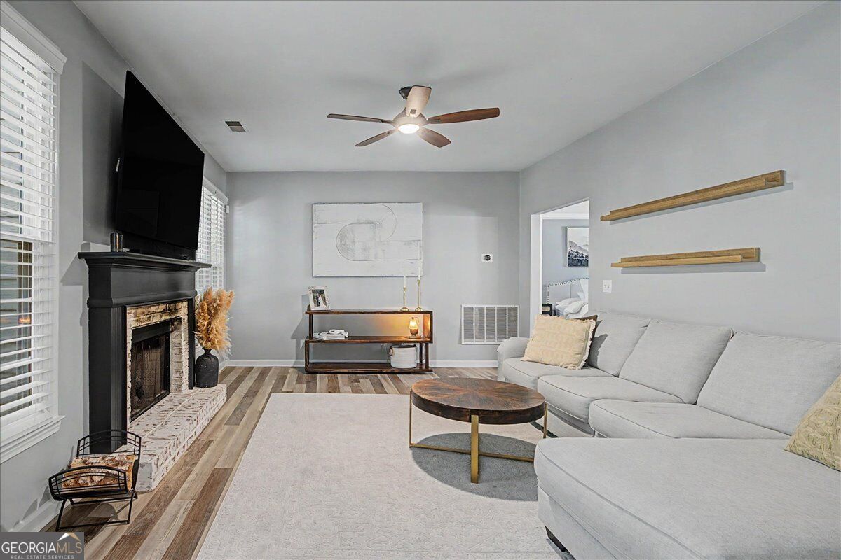 706 Chanson Drive Sw Property Photo 12