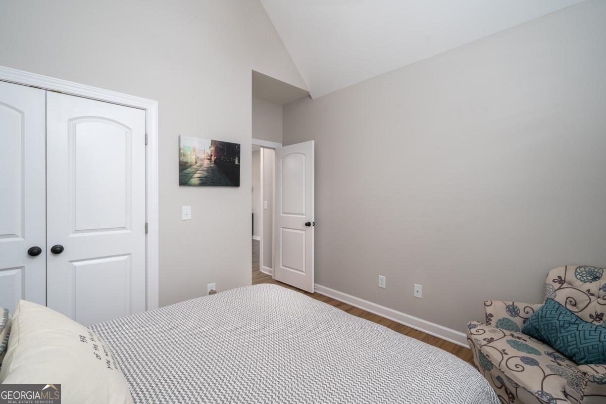 49 Caspian Trail Property Photo 11