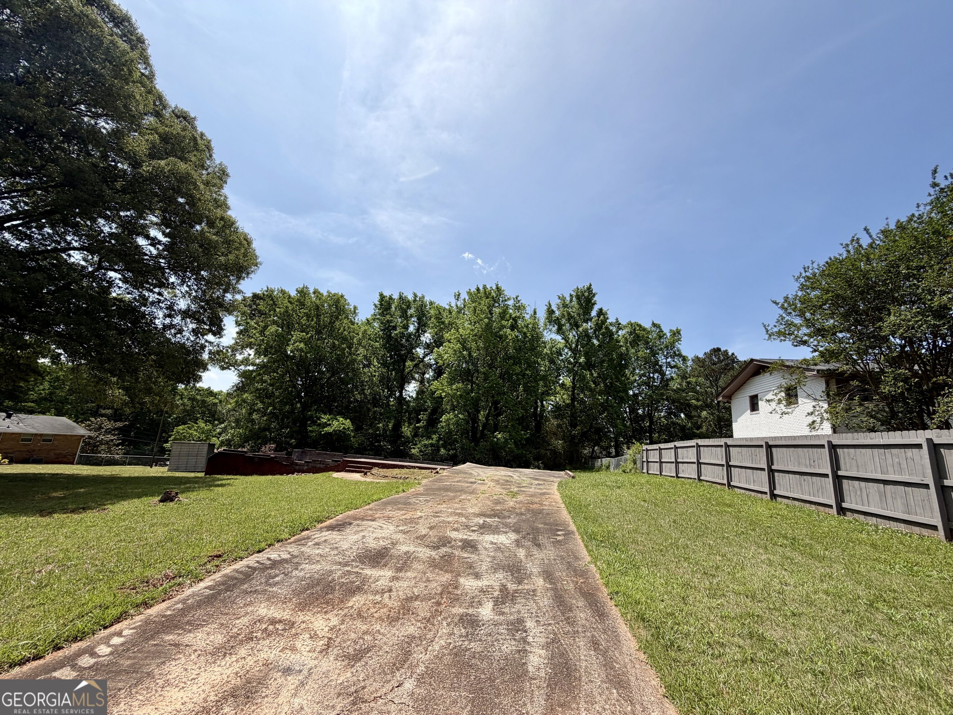 6674 Birch Road Property Photo 3