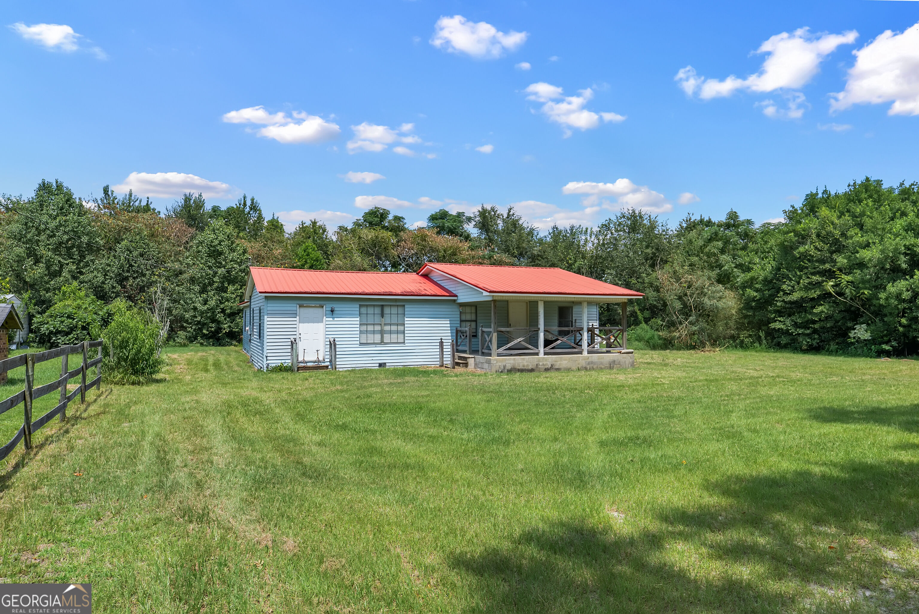 628 Waycaser Road Property Photo 2