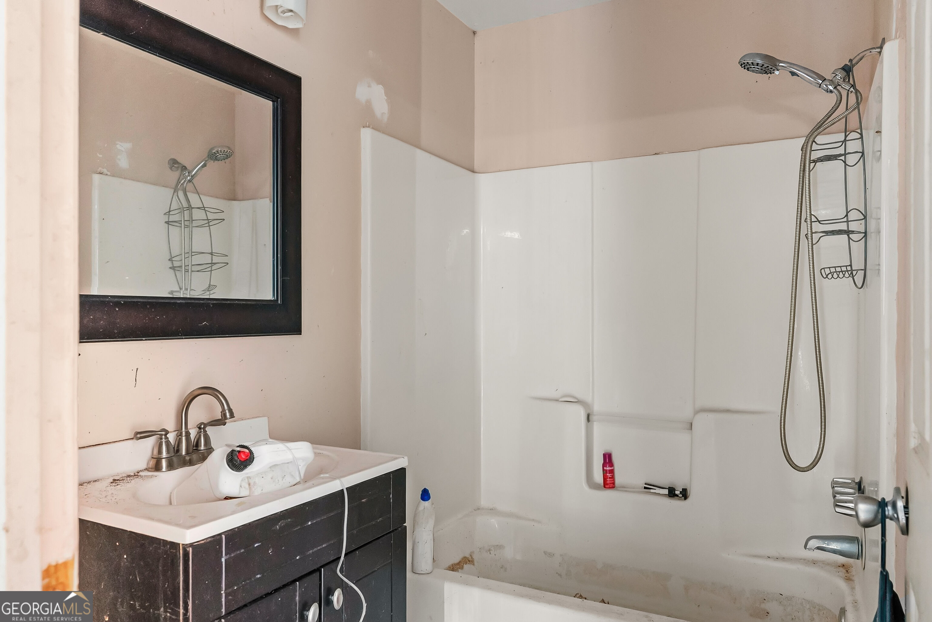 628 Waycaser Road Property Photo 7