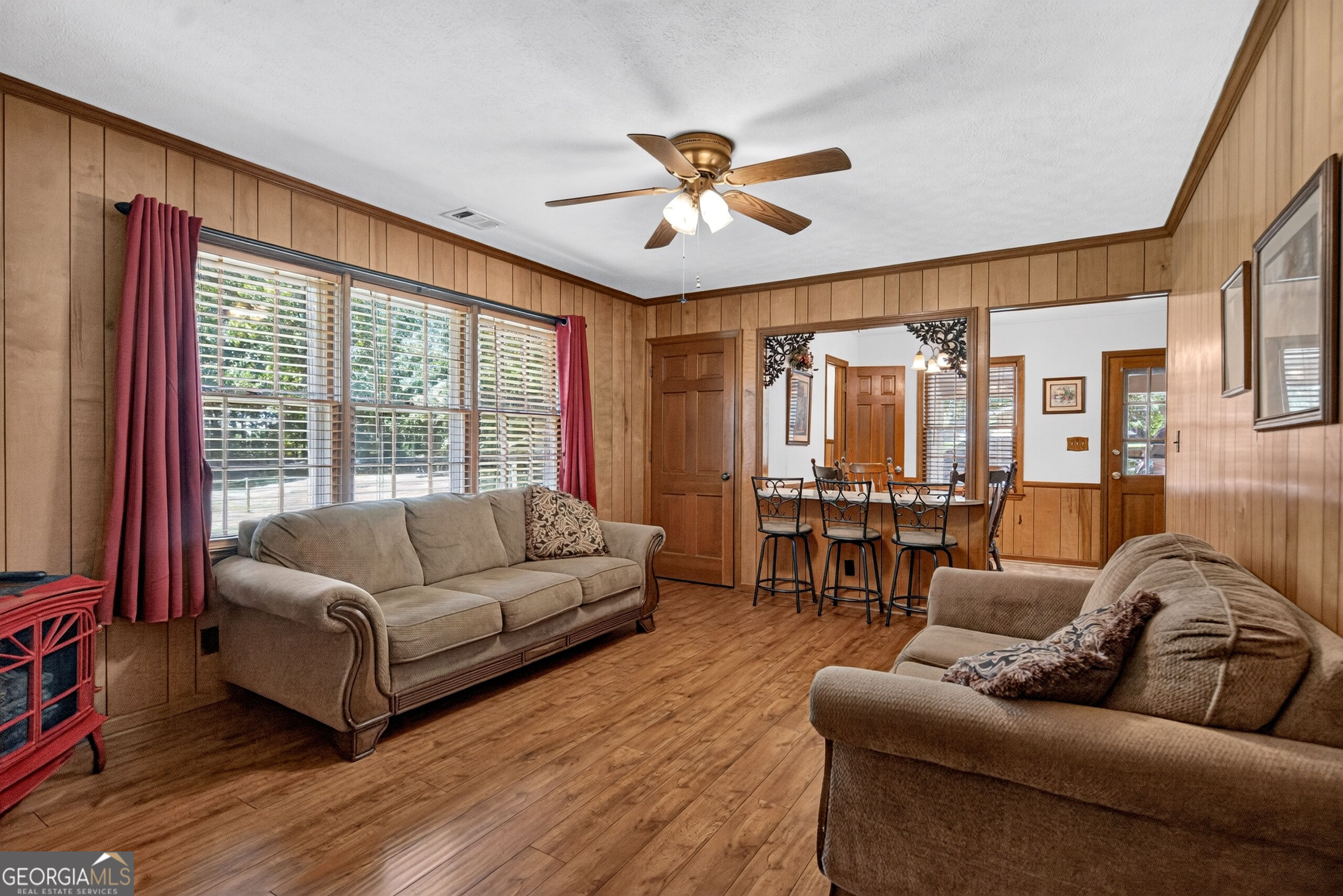 106 Iris Drive Property Photo 8