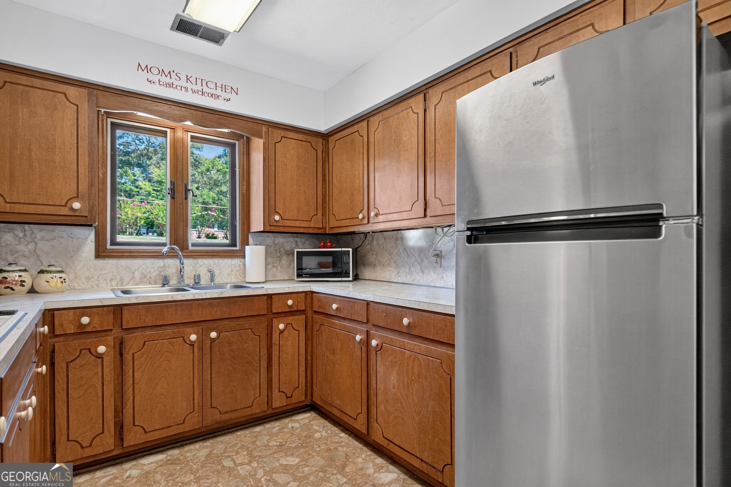106 Iris Drive Property Photo 15