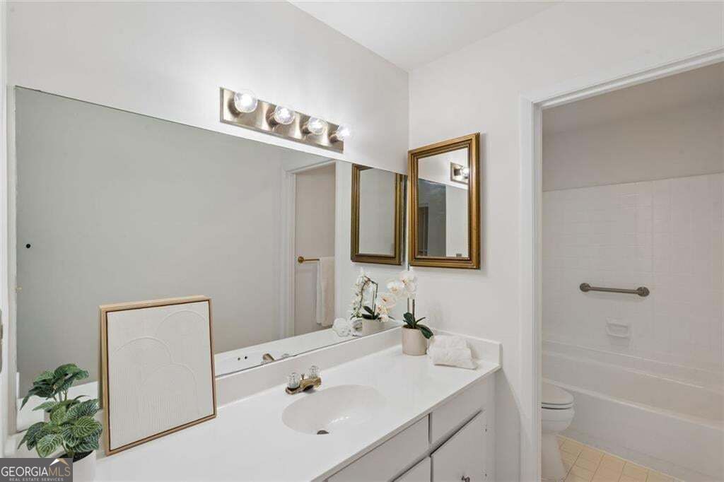 2 Gilbert Trail Ne Property Photo 20