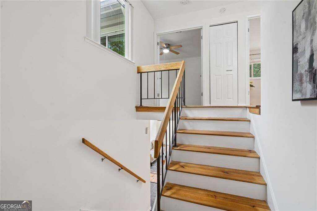 2 Gilbert Trail Ne Property Photo 22