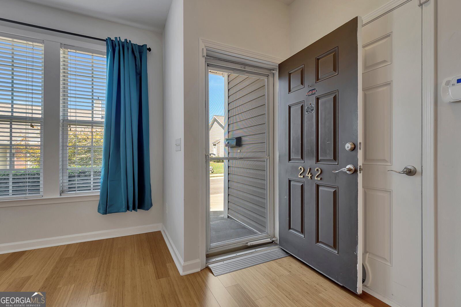 242 Riverstone Place Property Photo 4
