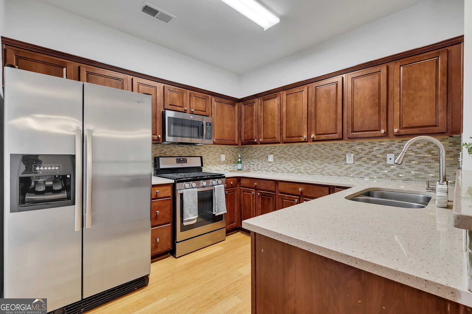 242 Riverstone Place Property Photo 11