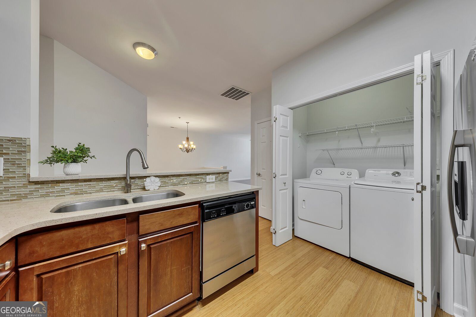 242 Riverstone Place Property Photo 13