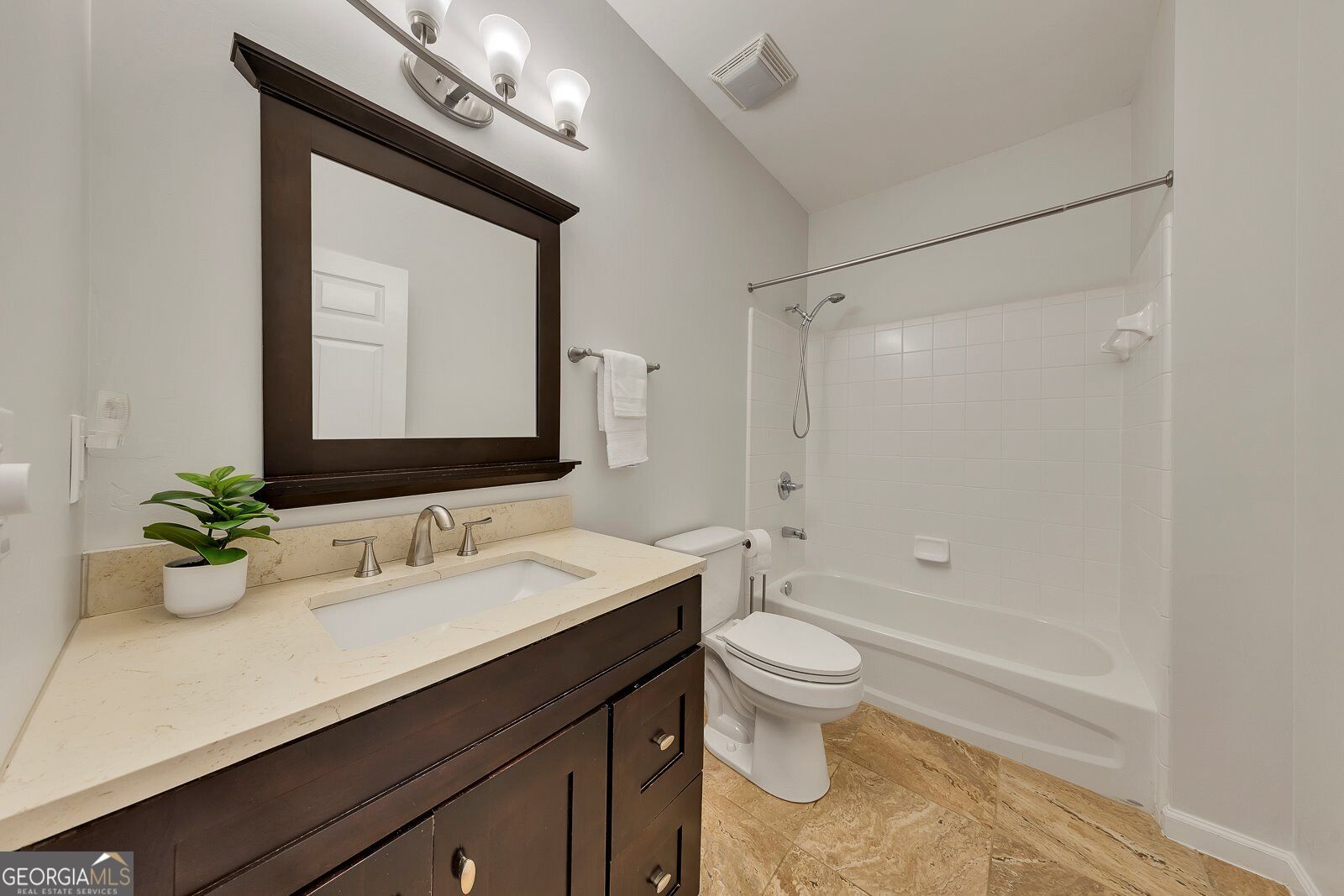 242 Riverstone Place Property Photo 14
