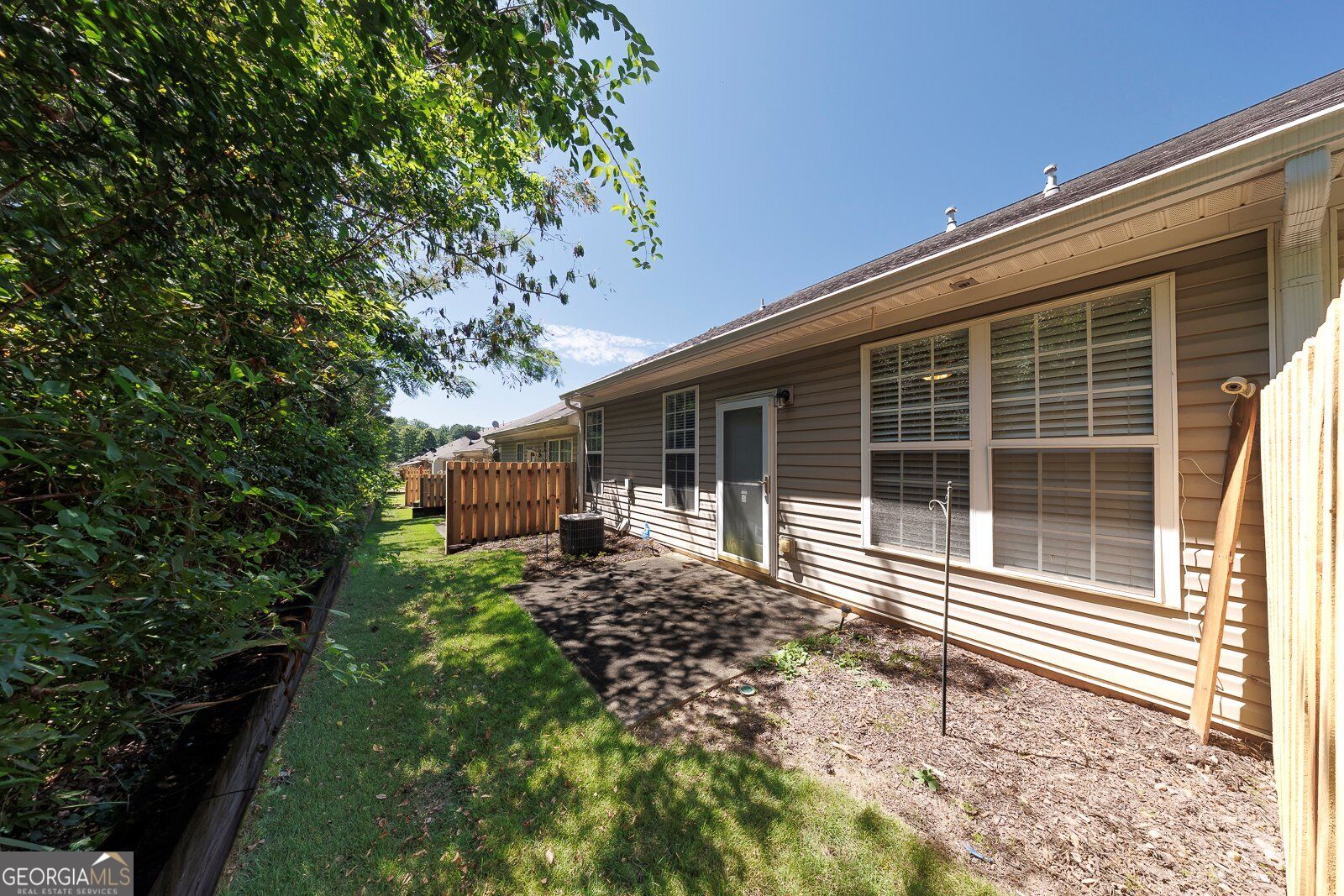 242 Riverstone Place Property Photo 24