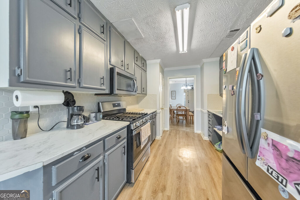 2814 Briar Hill Lane Se Property Photo 6