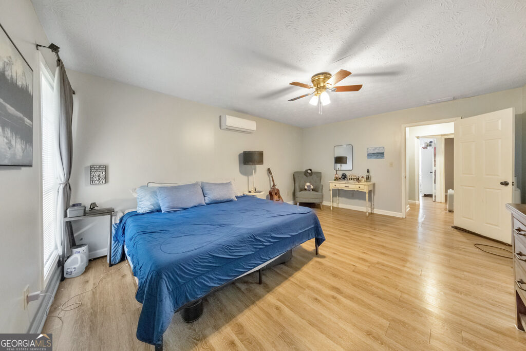 2814 Briar Hill Lane Se Property Photo 23