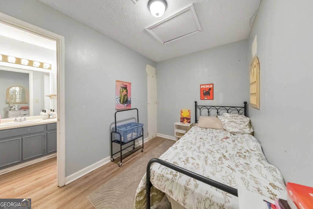 2814 Briar Hill Lane Se Property Photo 33