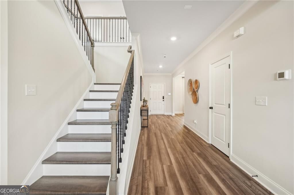 445 Kennington Walk Property Photo 28