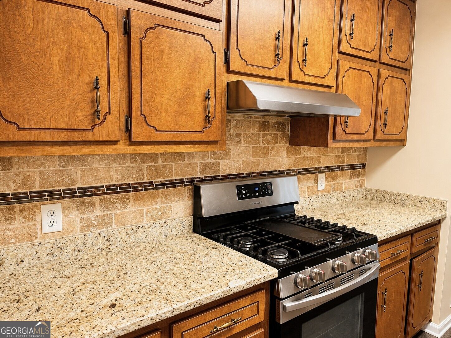205 Meadowbrook Drive Property Photo 6